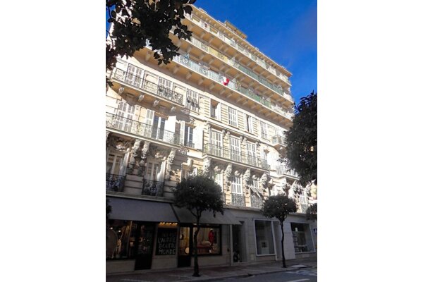 UNDER OFFER - La Condamine - Rue Grimaldi